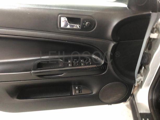 Volkswagen Passat TDI · Ano 2002