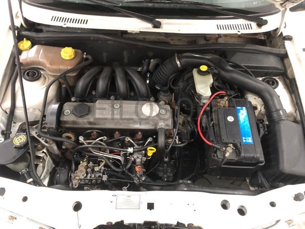 Ford Fiesta Van 1.8 · Ano 1999