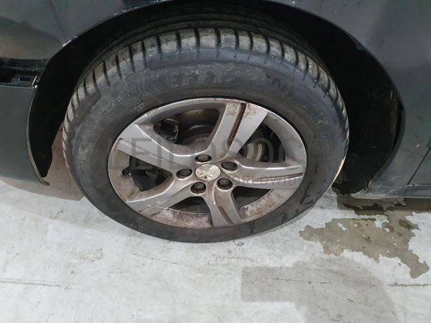 Peugeot 508 SW 1.6 HDI · Ano 2013