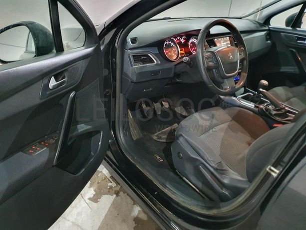 Peugeot 508 SW 1.6 HDI · Ano 2013