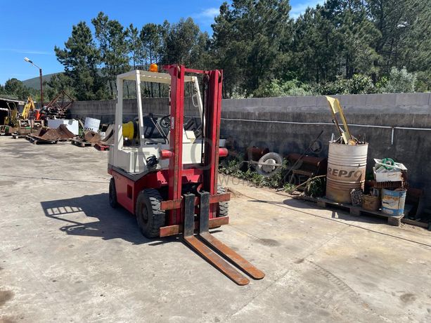 Empilhador Nissan 1500kg