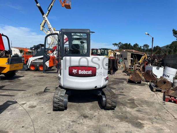 Mini Giratória Bobcat 430