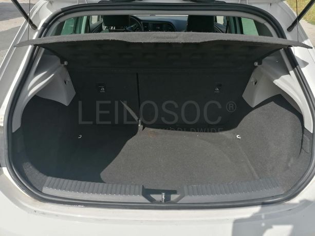 Seat Leon 1.6TDI · Ano 2013