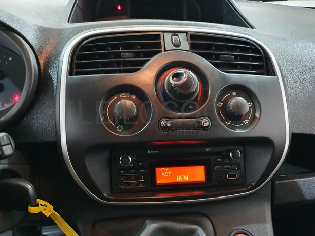 Renault Kangoo 1.5 DCI · Ano 2015