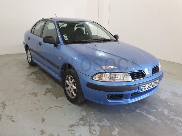 Mitsubishi Carisma 1.6 · Ano 2000