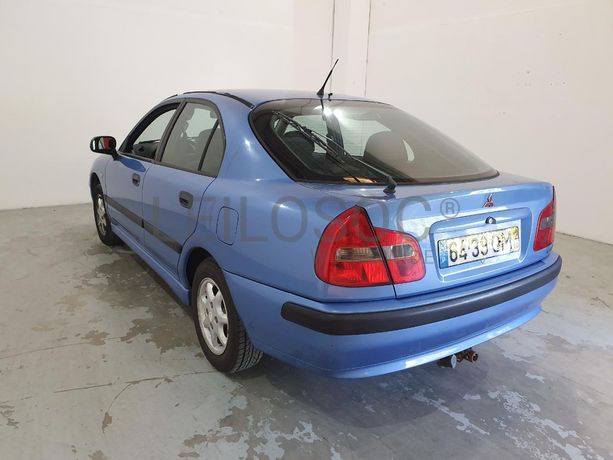 Mitsubishi Carisma 1.6 · Ano 2000