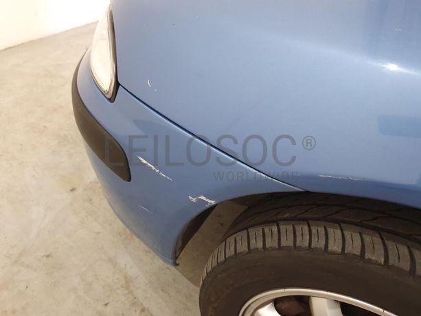 Mitsubishi Carisma 1.6 · Ano 2000