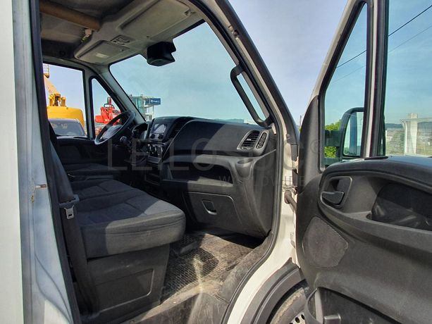 Iveco Daily 35-160 · Ano 2017