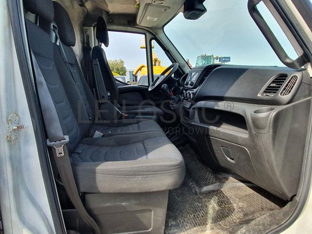 Iveco Daily 35-160 · Ano 2017