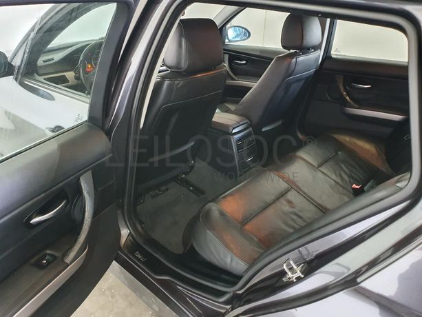 BMW 320D Touring · Ano 2008