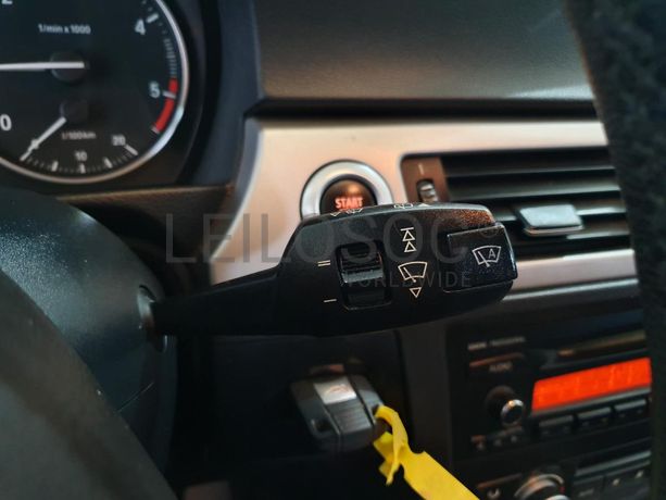 BMW 320D Touring · Ano 2008