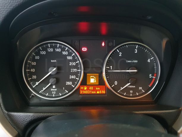 BMW 320D Touring · Ano 2008