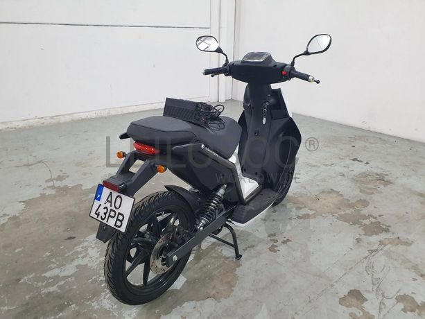Torrot Muvi · Elétrica · Ano 2022