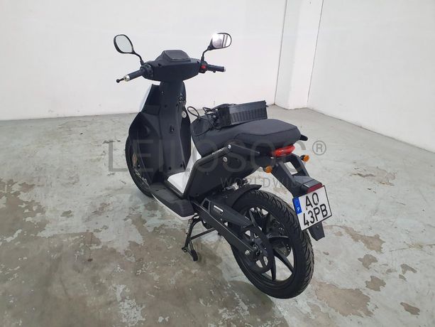 Torrot Muvi · Elétrica · Ano 2022