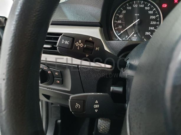 BMW 318D · Ano 2010