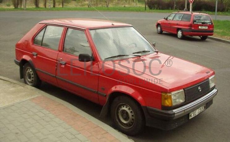 Carro vermelho + Carro amarelo + carro verde