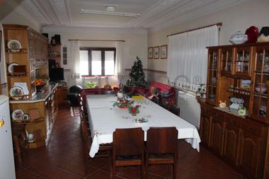 Moradia V4 · Sobral de Monte Agraço
